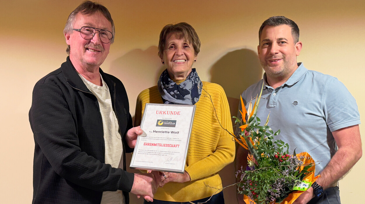 Verleihung der Ehrenmitgliedschaft an Henriette Wolf